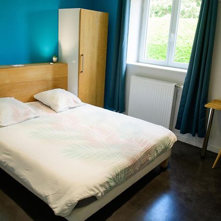 La Bonne Adresse Hotell Sainte-Sigolene Eksteriør bilde