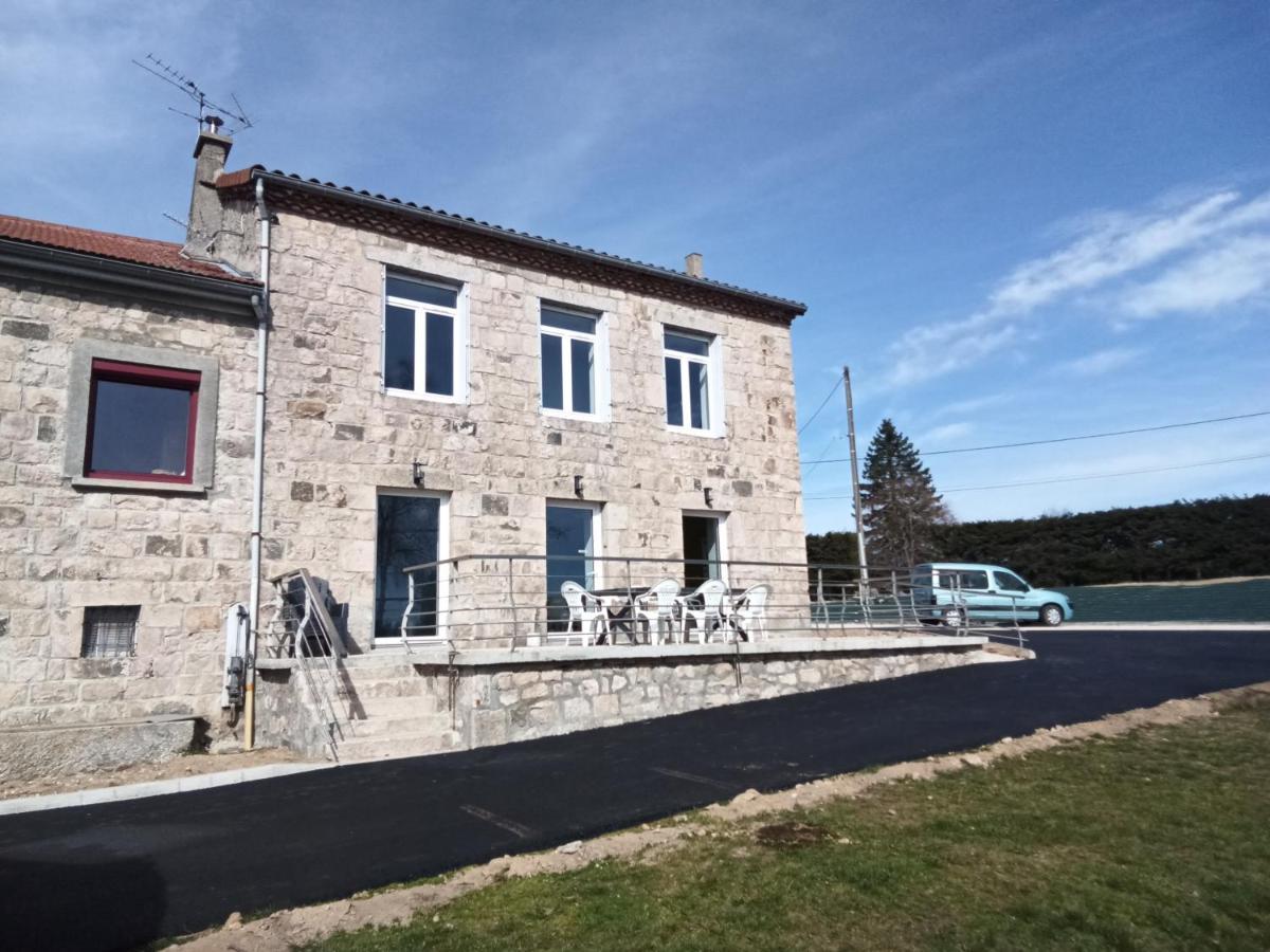 La Bonne Adresse Hotell Sainte-Sigolene Eksteriør bilde