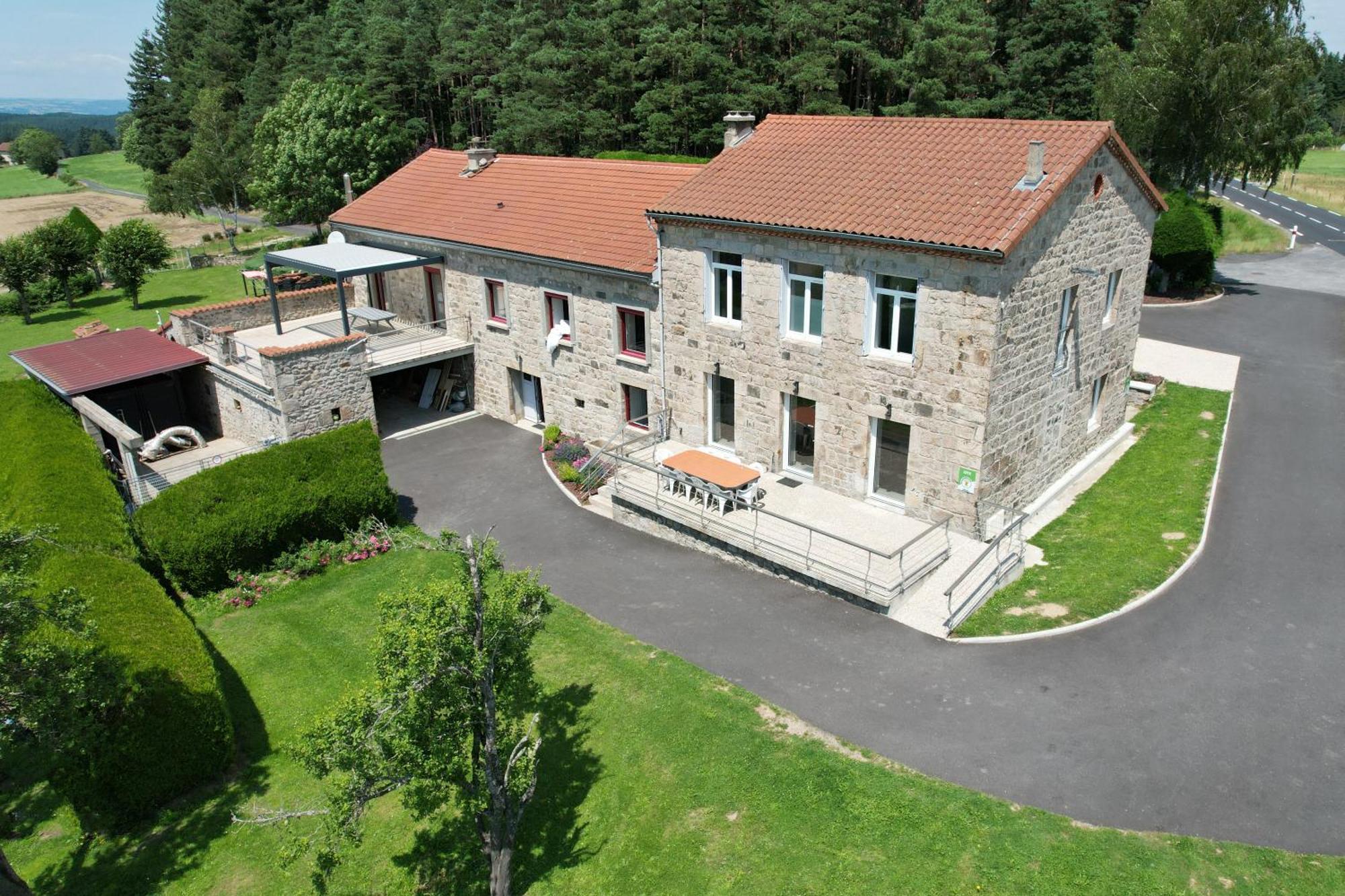 La Bonne Adresse Hotell Sainte-Sigolene Eksteriør bilde